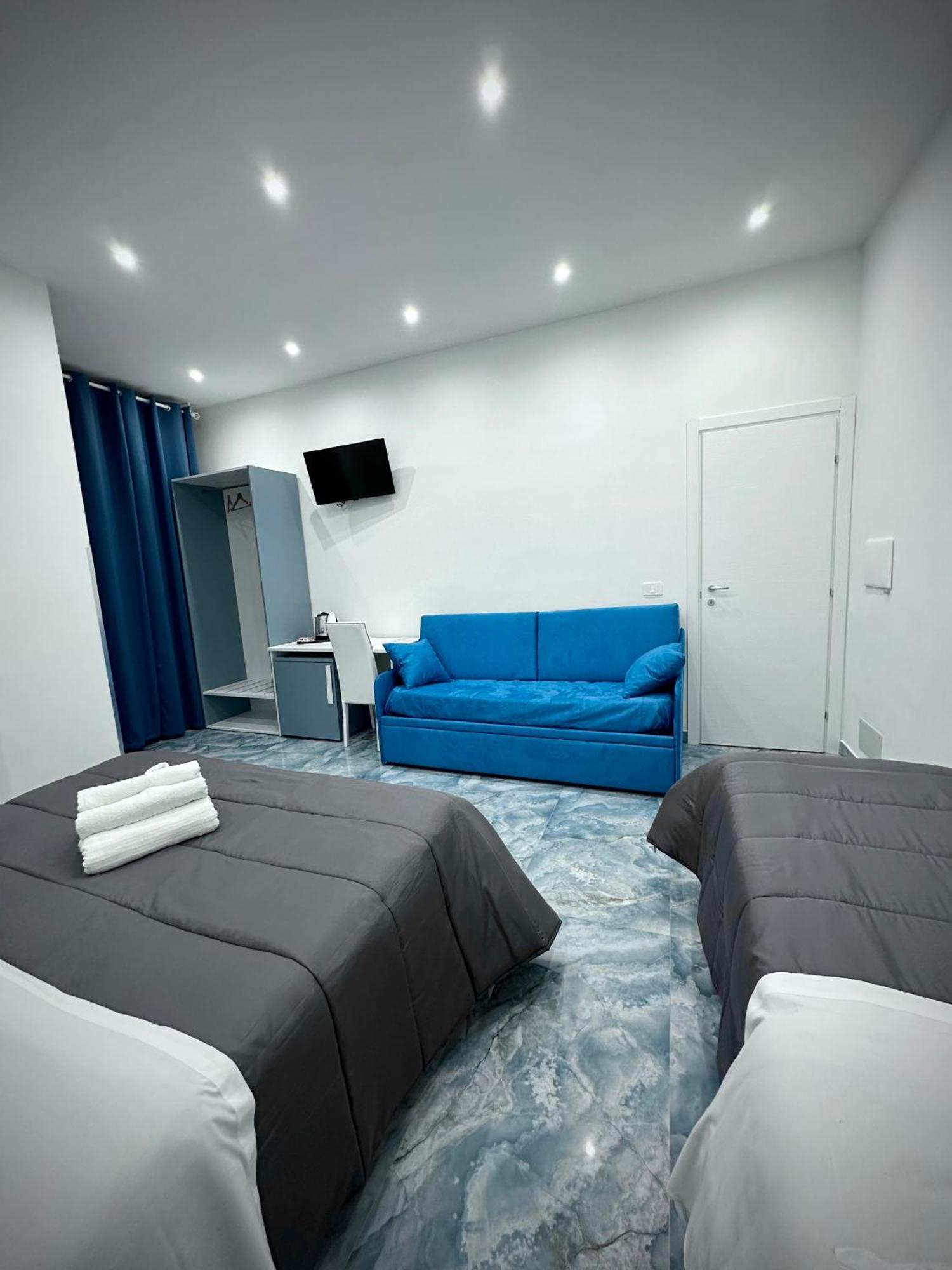 Marvit Central Luxury Napels Buitenkant foto