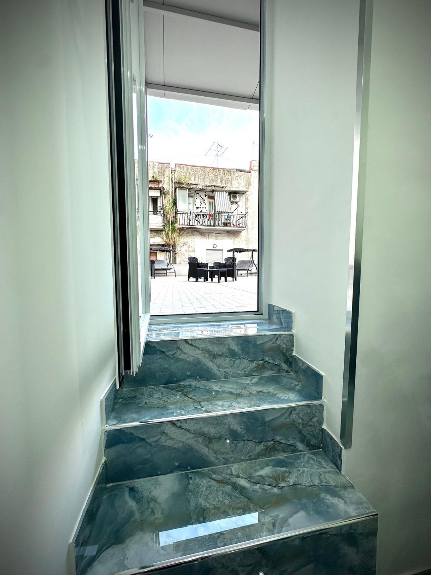 Marvit Central Luxury Napels Buitenkant foto
