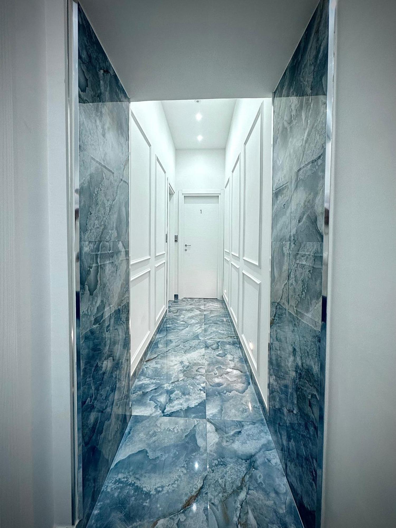 Marvit Central Luxury Napels Buitenkant foto
