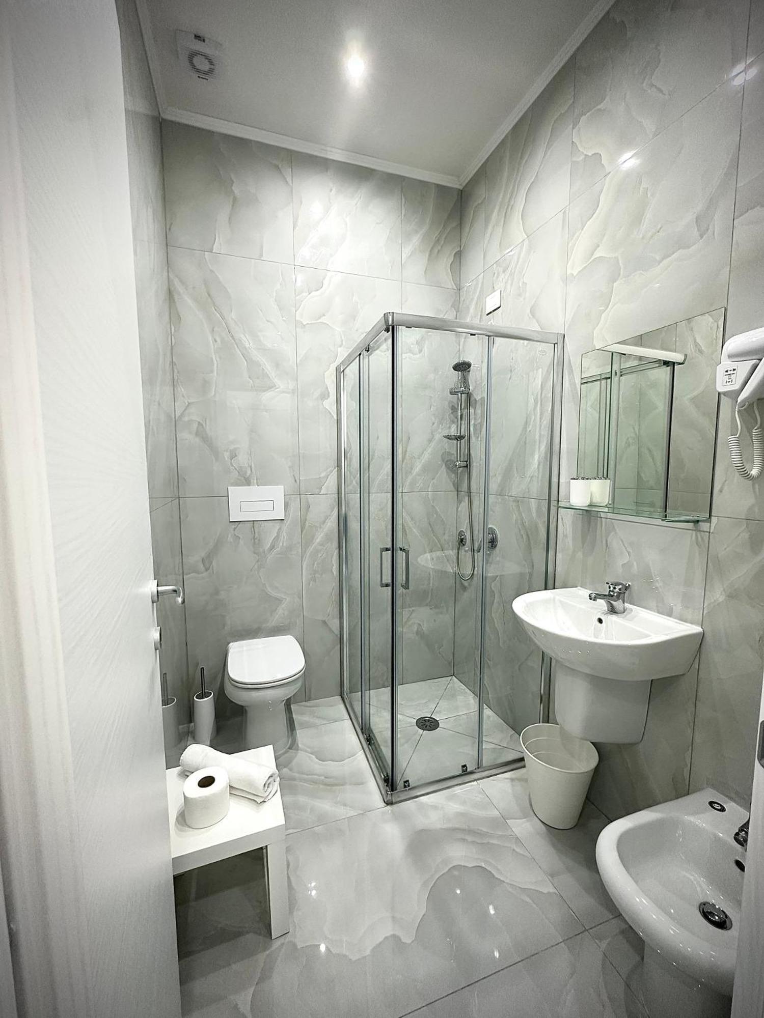 Marvit Central Luxury Napels Buitenkant foto