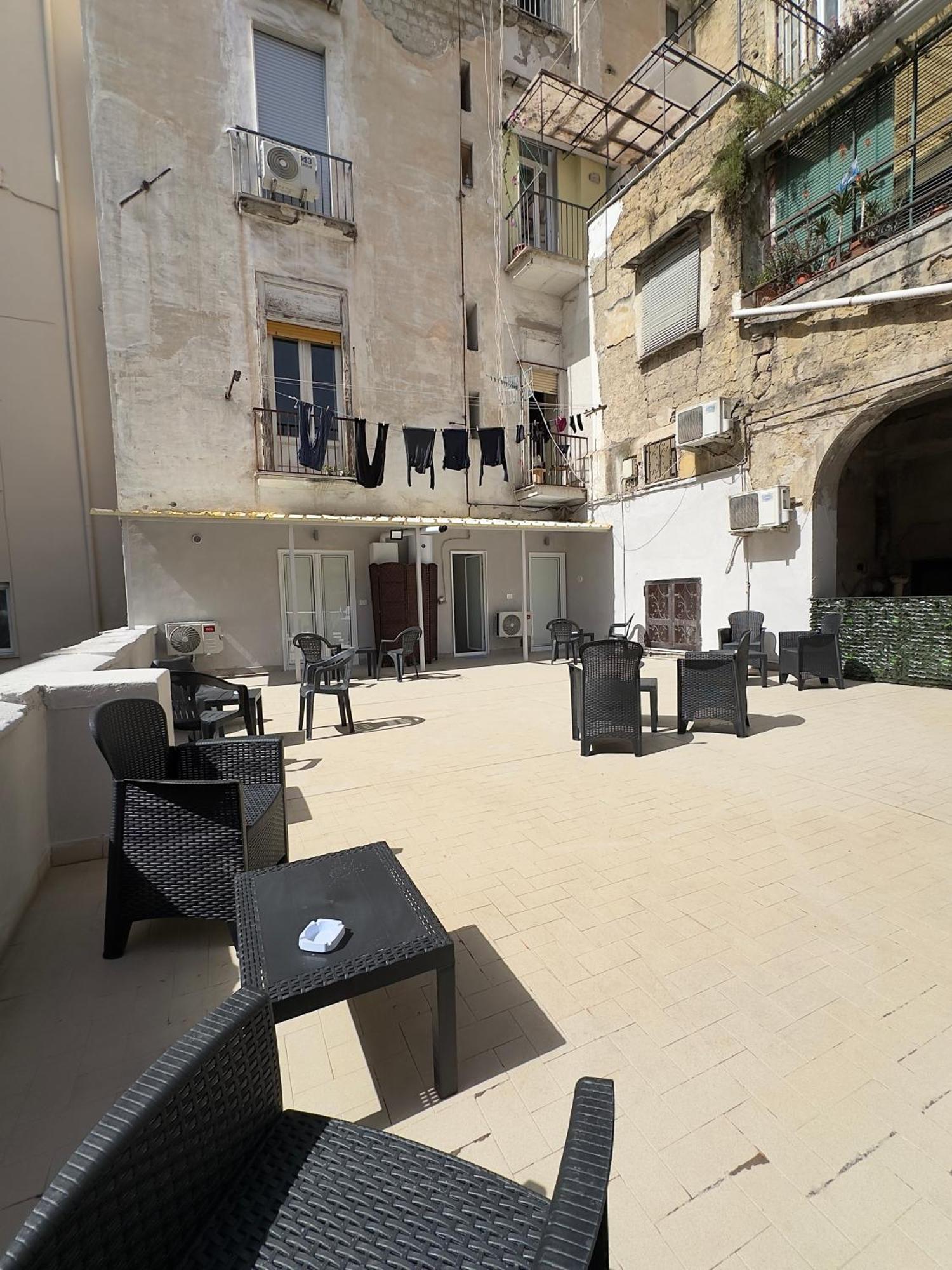Marvit Central Luxury Napels Buitenkant foto