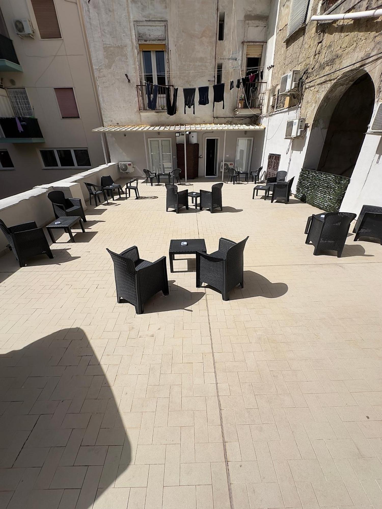 Marvit Central Luxury Napels Buitenkant foto